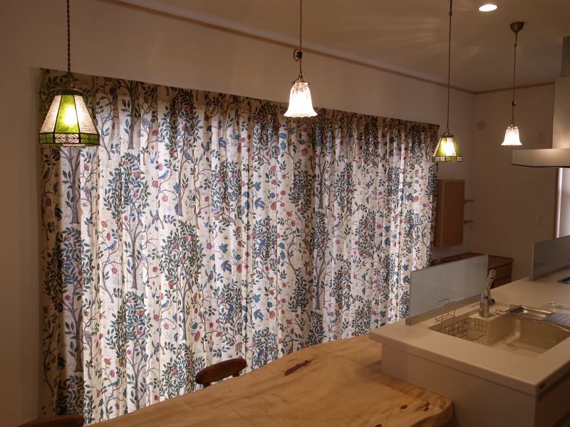 お部屋コーディネート施工例 1 長野県内最大級の絨毯 カーテン専門店 インテリアショップゆうあい
